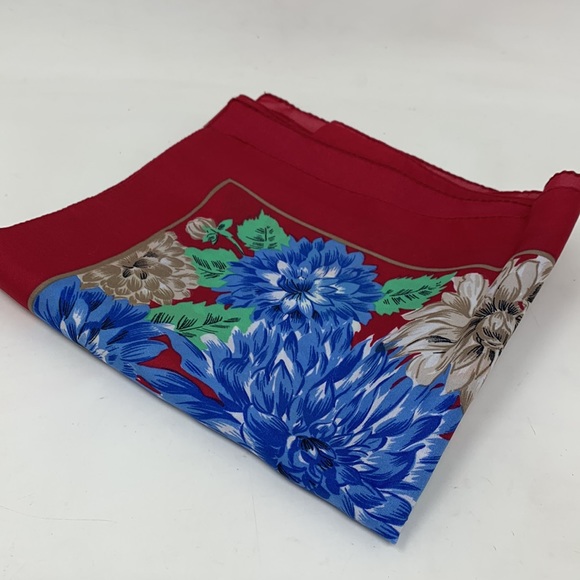 Vintage Glentex red floral sheer scarf - Picture 5 of 5